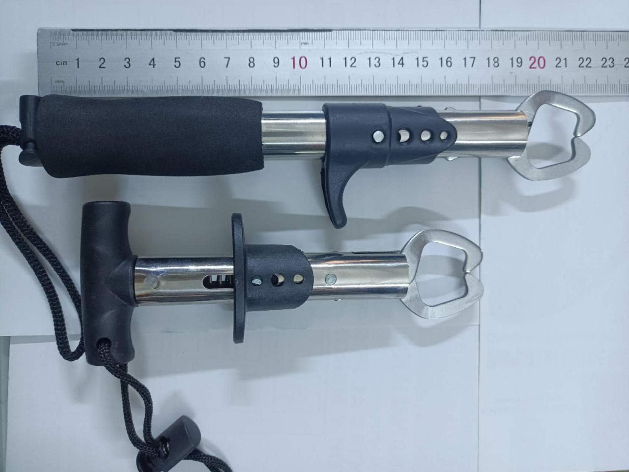 Pinza para la boca de pez12 y — imagen 1